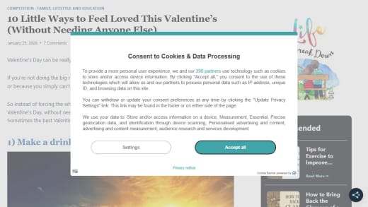 Faux Fur Cape and Candle Bundle