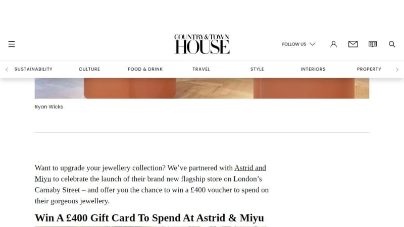 £400 Gift Card for Astrid & Miyu