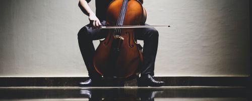 Titelbild von des Blogartikels Alles über Cello: was du wissen musst