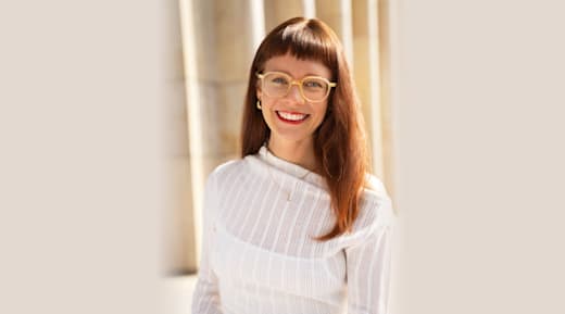 Zeigt das Profilbild von Julia G.