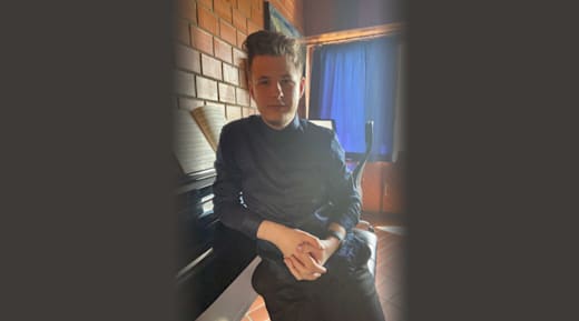 Zeigt das Profilbild von Tom S.