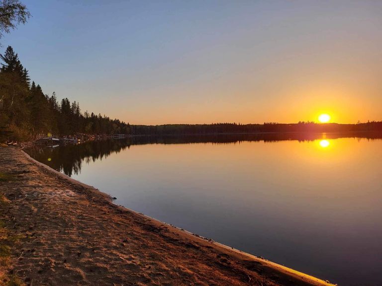 Emerald Lake Regional Park photo 2
