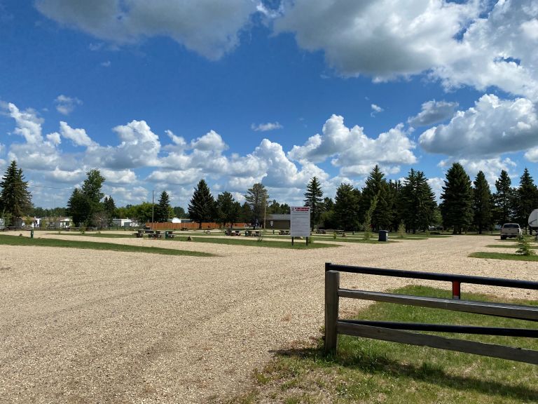 Warburg RV Park photo 2