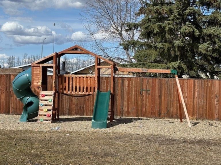 Warburg RV Park photo 5