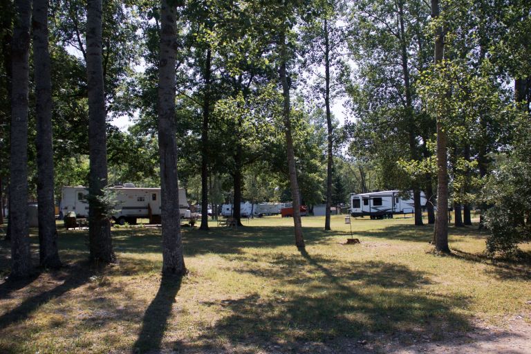 Parkview Acres photo 4