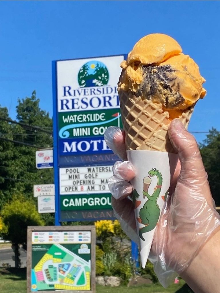 Riverside Resort Motel and Campground photo 4
