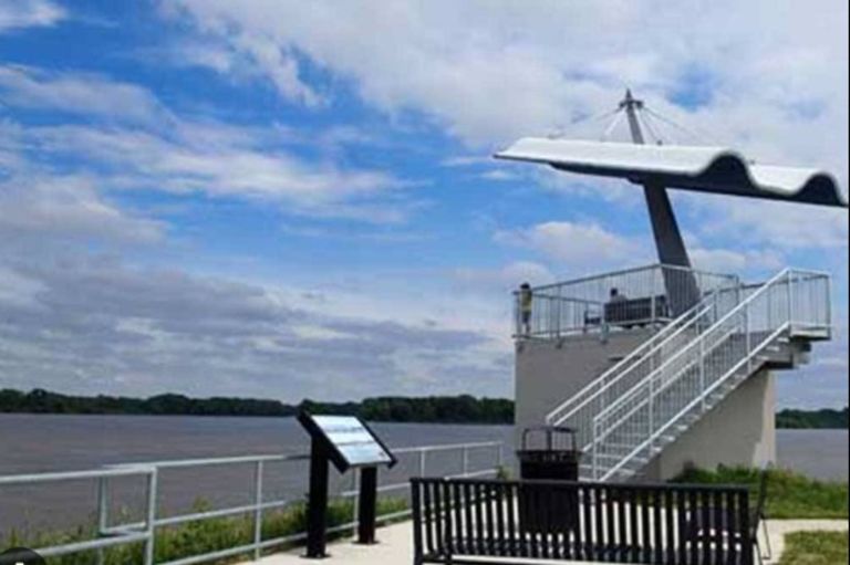 Mississippi Riverfront Campground photo 2