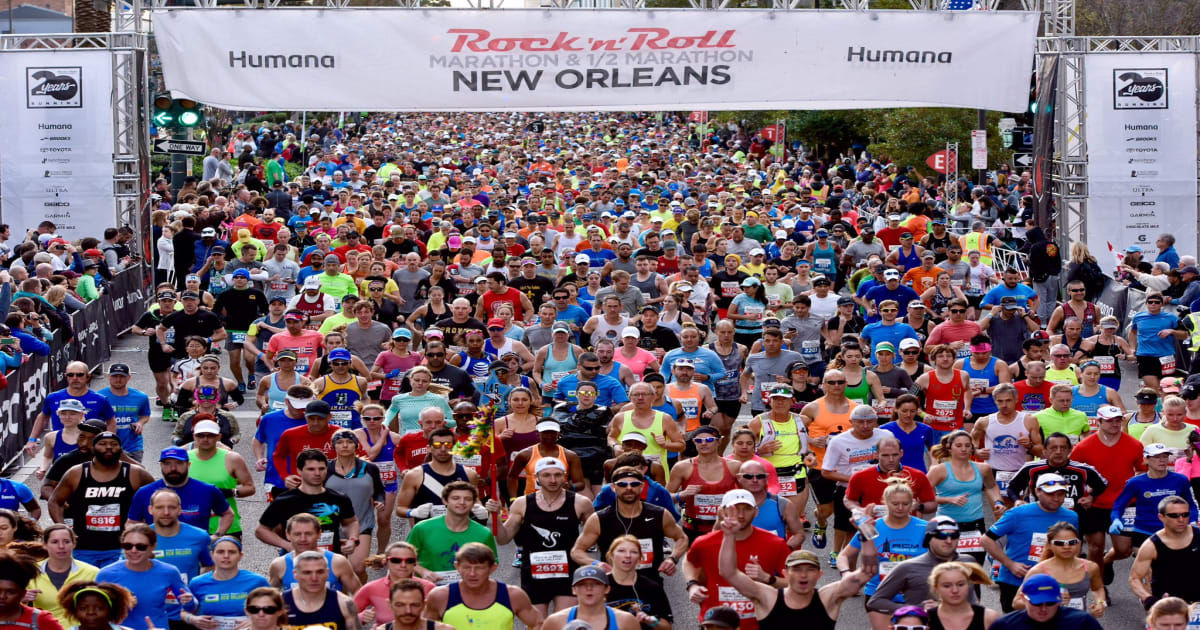 Humana Rock ‘N’ Roll New Orleans Marathon 2020 Running in Poydras at