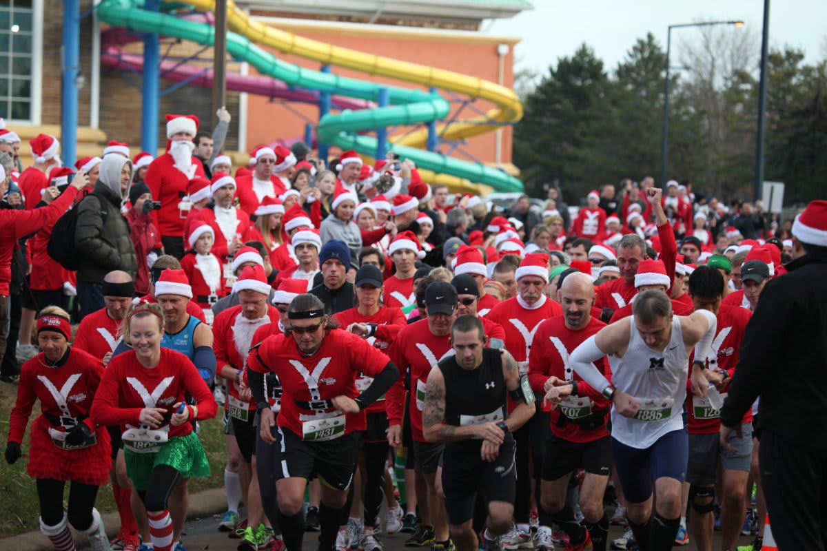 Santa Hustle Cedar Point Half Marathon & 5K Running in Sandusky