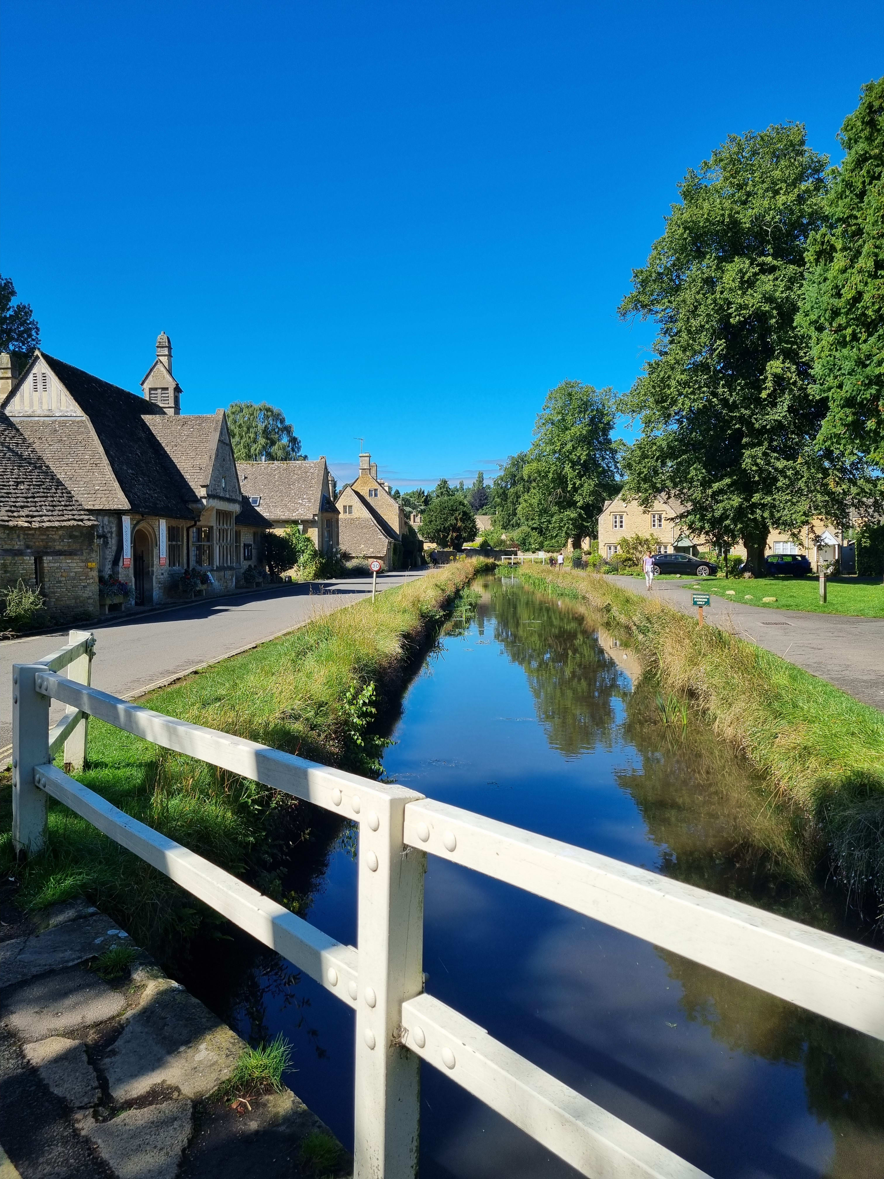 Classic Cotswolds Running in BourtonontheWater — Let’s Do This