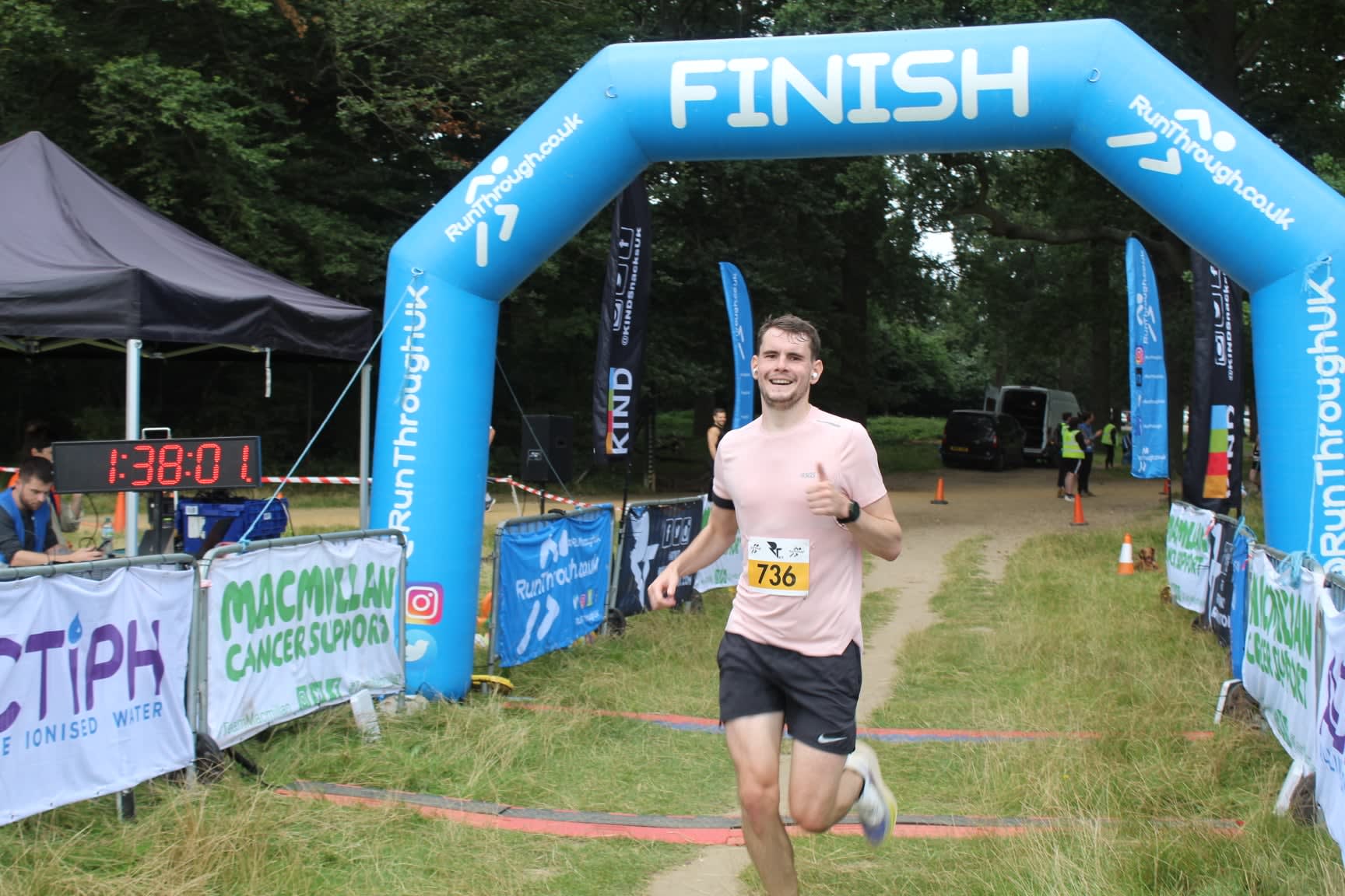 Fulham 10k in partnership with Vitamin Well Running in London — Let
