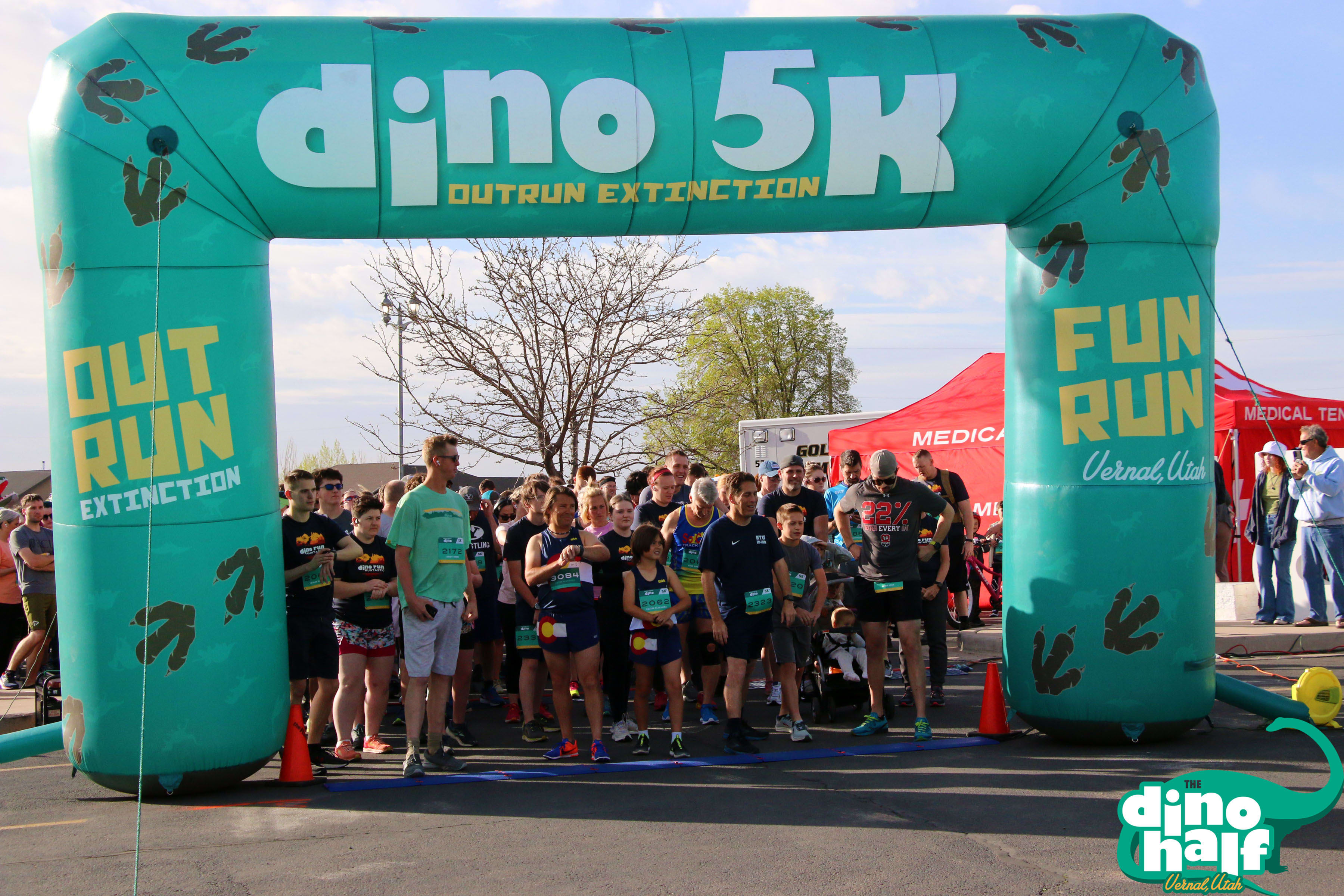 Outrun Extinction Dino Half Marathon Running in Vernal — Let’s Do This