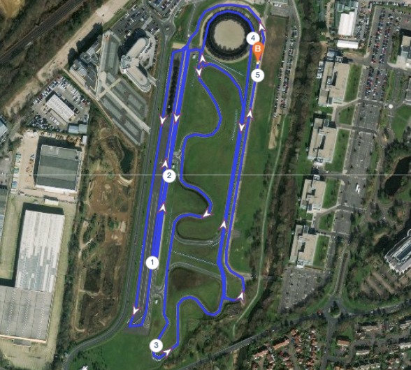 Running Grand Prix At Mercedes Benz World September 2019 5k In Weybridge Uk Let S Do This