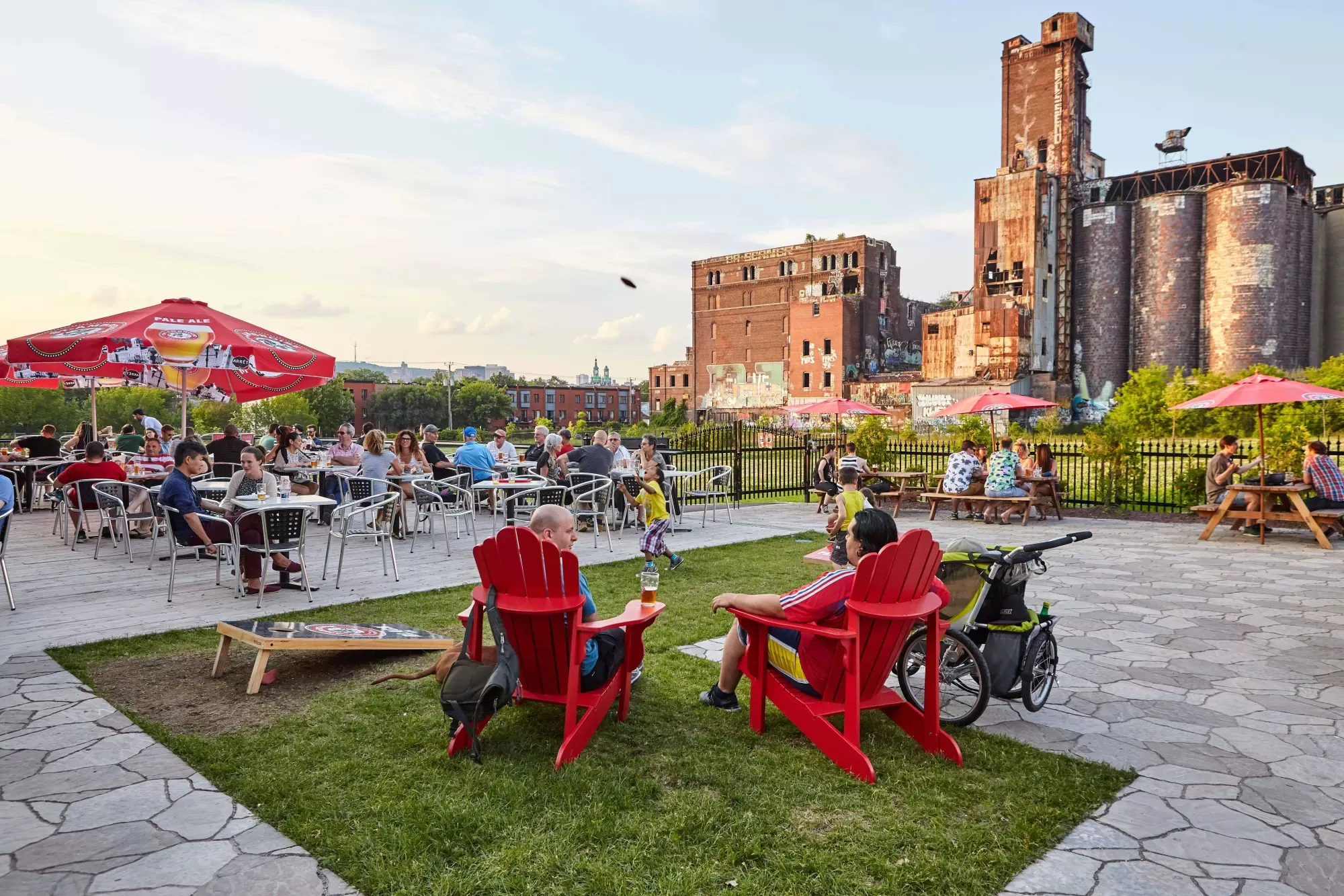Terrasse Saint-Ambroise