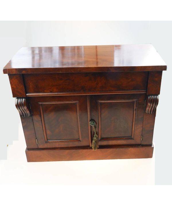 Treen 'miniature' Apprentice Piece
