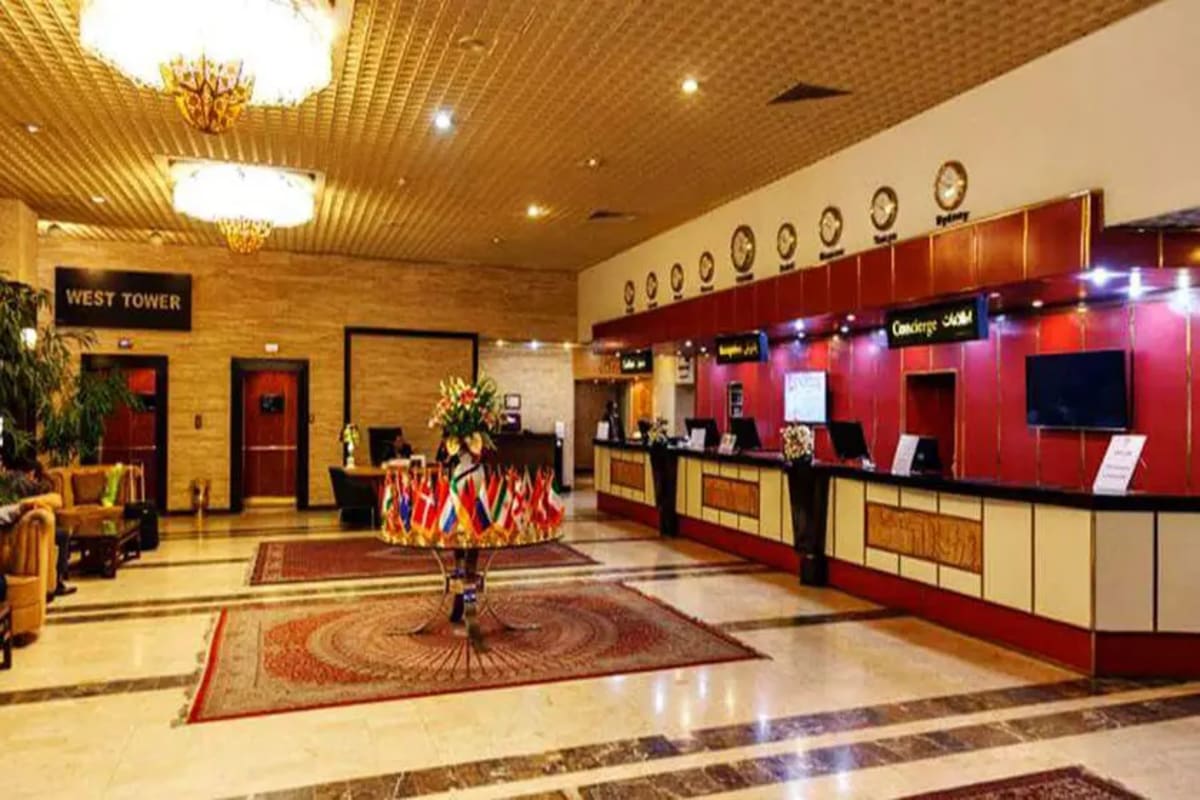 Parsian Esteghlal Hotel