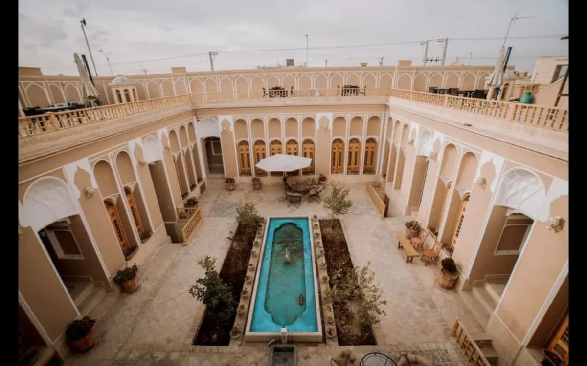 Dalane Behesht Hotel