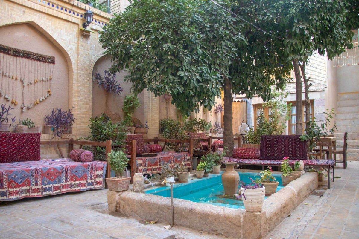 Mahmonir Traditional House