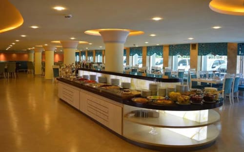 Kowsar International Hotel