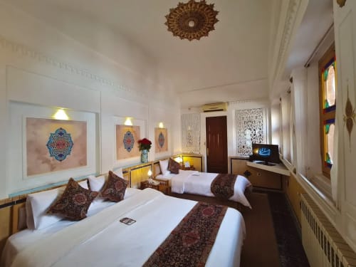 Moshir-ol-Mamalek Hotel