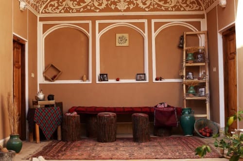 Narenjestan Traditional Hotel