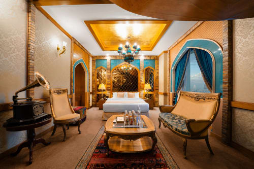 Darvishi Royal Hotel