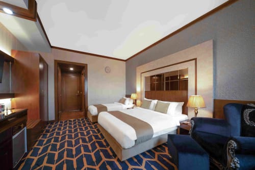 Darvishi Royal Hotel