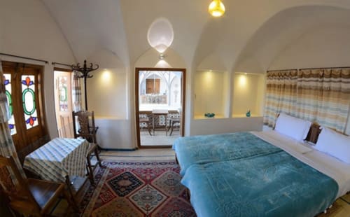 Mahinestan Raheb Hotel