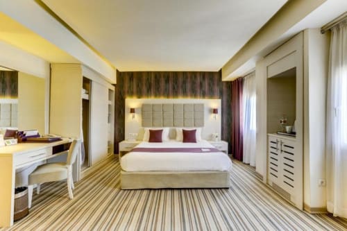 Howeyzeh Hotel Tehran
