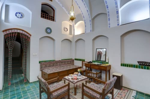 Na'een Tourism Hotel