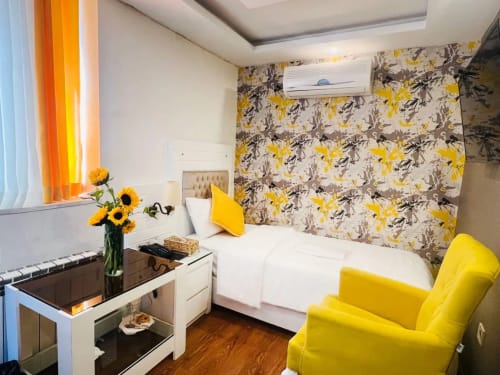 Parsian Qazvin Hotel