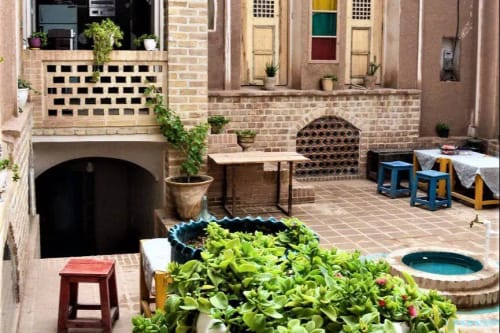 Art Kooshk Hostel