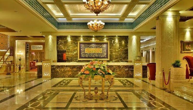 Zandiyeh Hotel