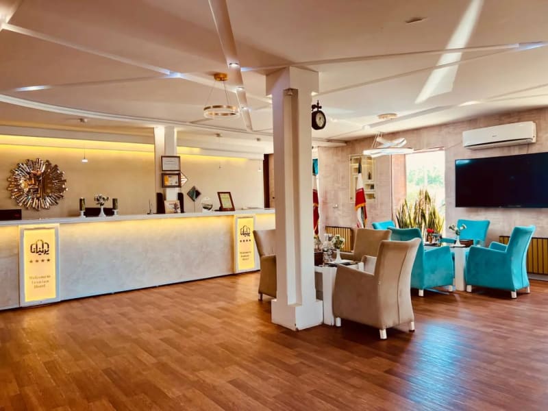 Parsian Qazvin Hotel