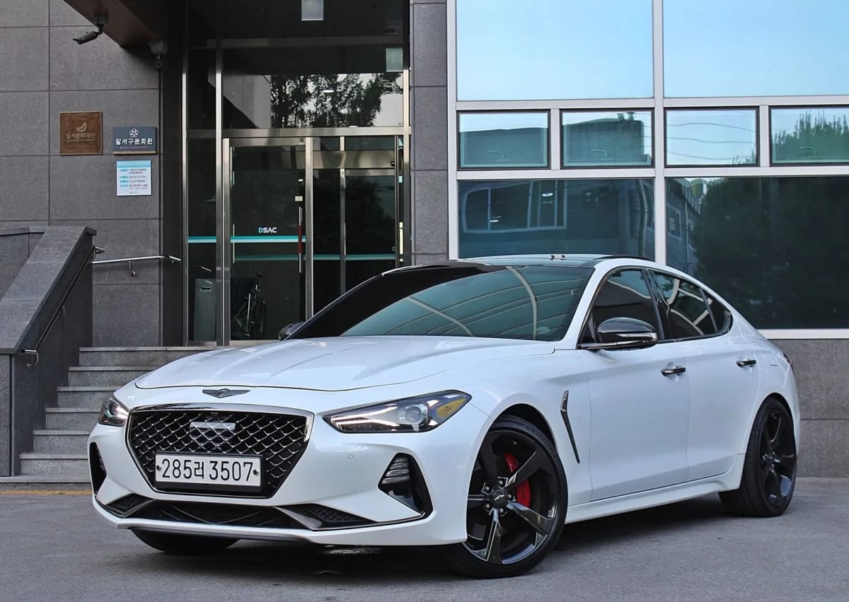Exterior view of 2020 Genesis G70, VIN …060254