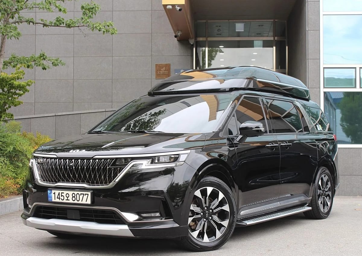 Exterior view of 2022 Kia Canival, VIN …S14139