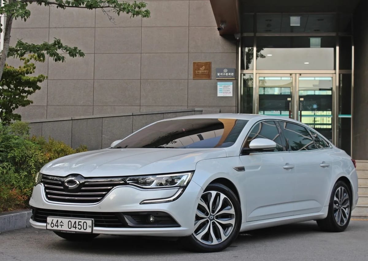 2016 Renault-KoreaSamsung SM6, exterior view