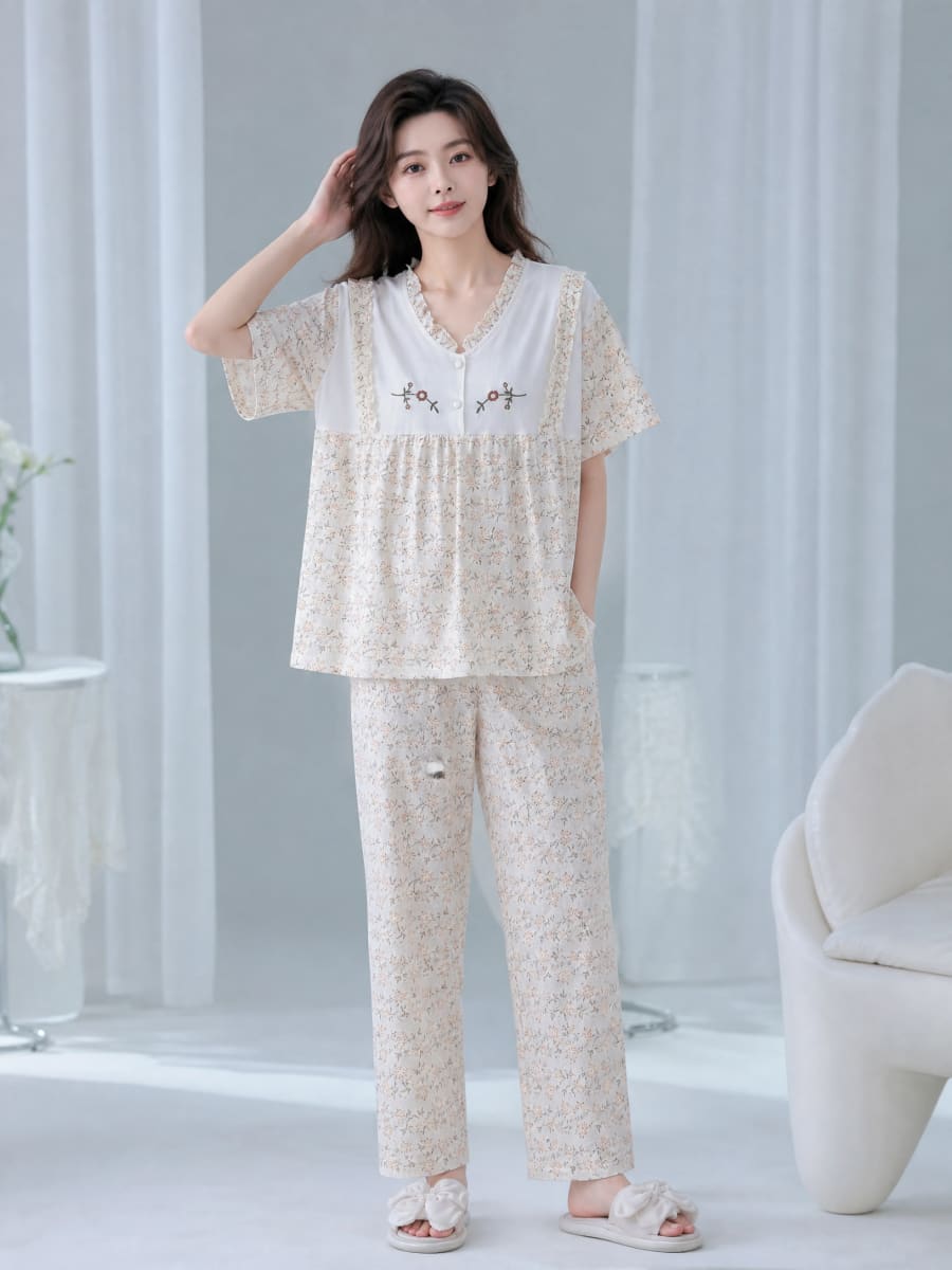 Linen5 - View 2 by Lisette
