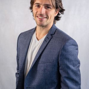 agent Louis SCHIANO-LOMORIELLO