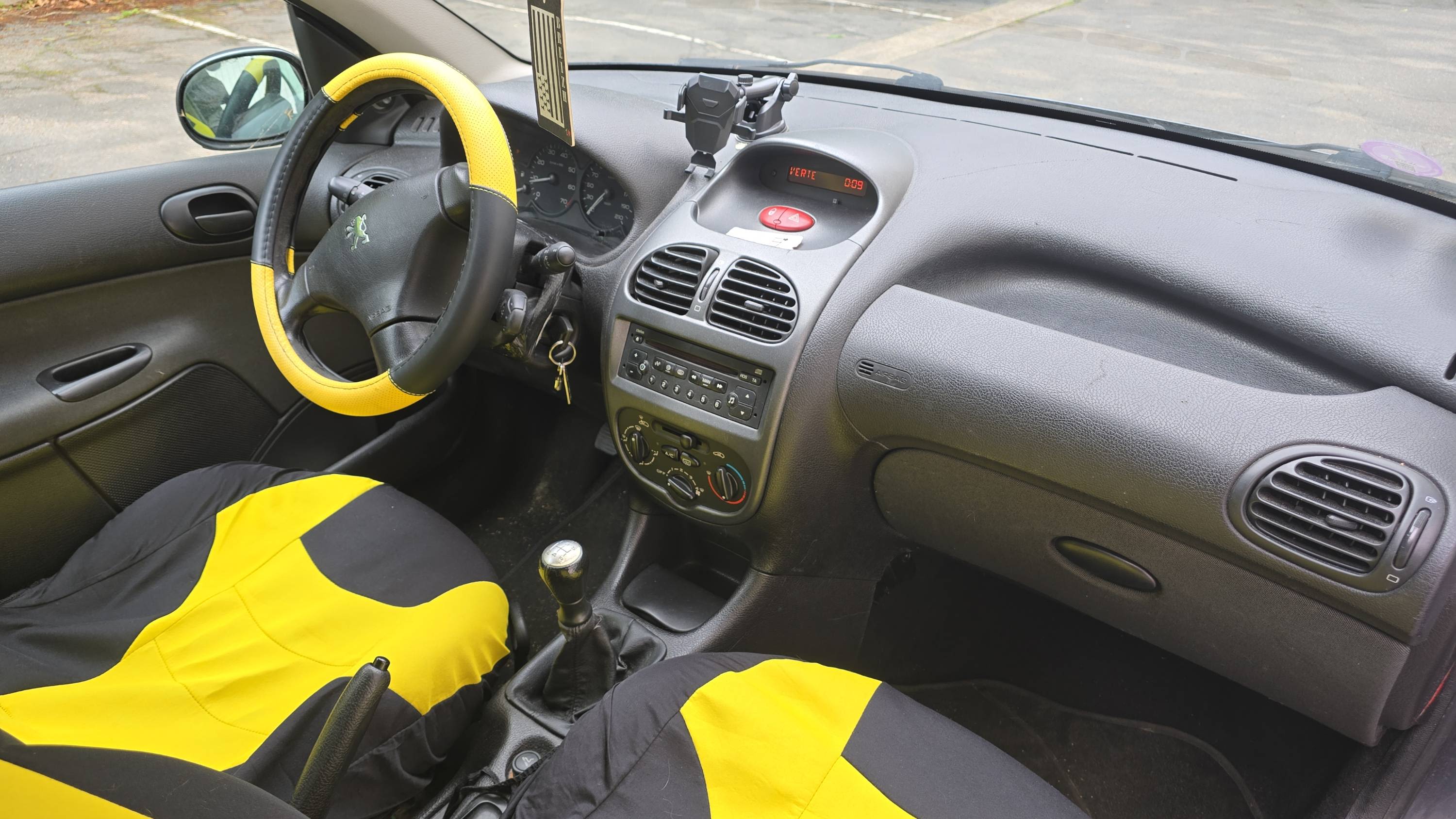 Photo 19