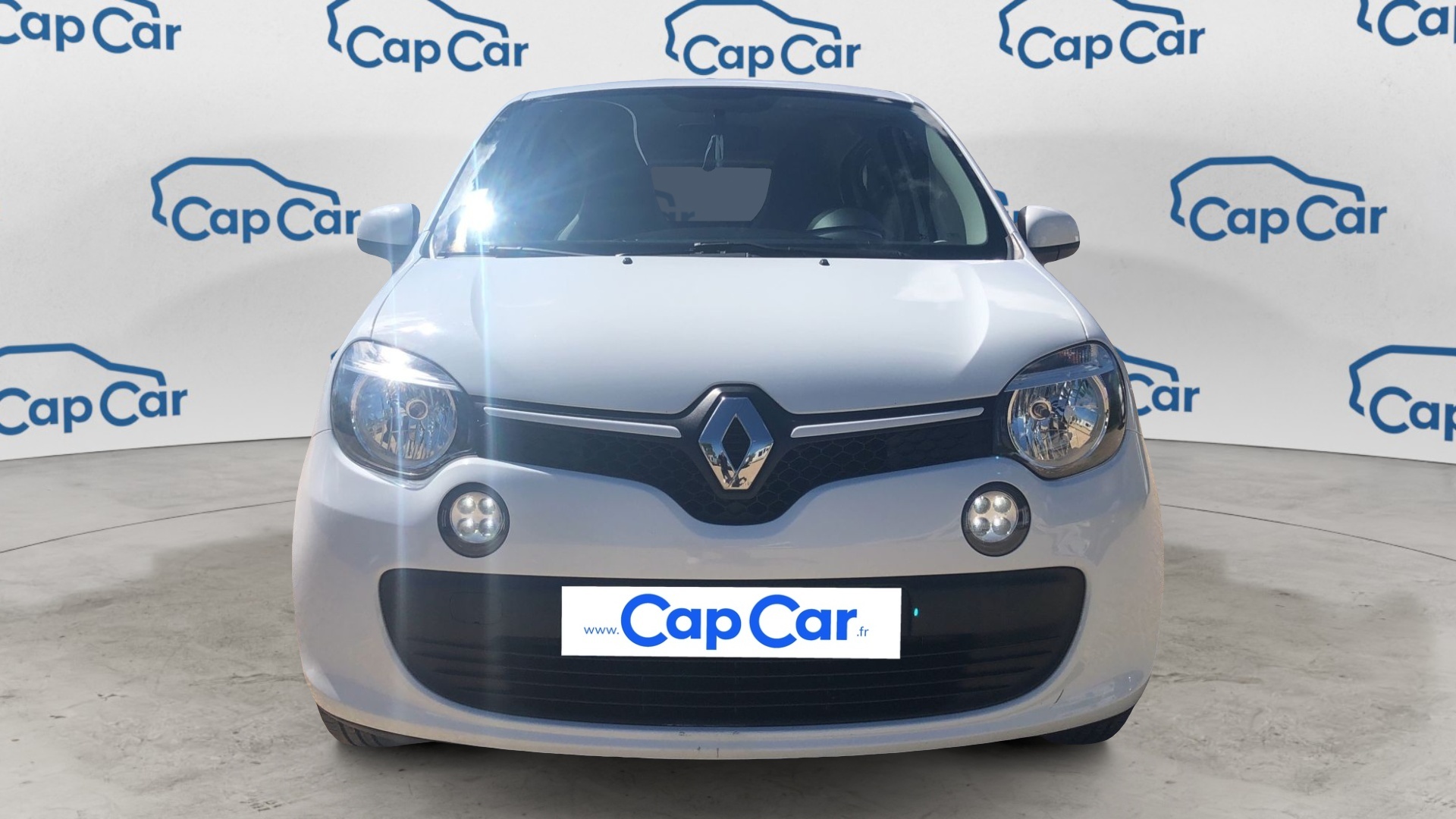 EXTERIOR_FRONT