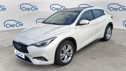 Infiniti Q30