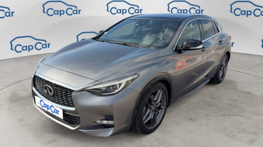 Infiniti Q30