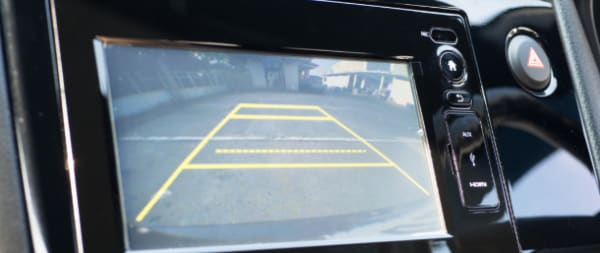 Caméra de recul / radar de recul : quelles différences ?