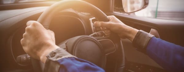 Direction assistée d’une voiture : comment fonctionne-t-elle ?