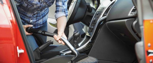Comment nettoyer les taches sur vos sièges de voiture
