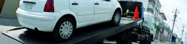 Les bons réflexes à avoir en cas de panne de voiture