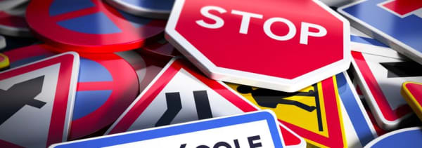 Quelle est la limitation de vitesse pour les jeunes conducteurs ?