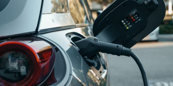Voiture électrique d’occasion: que prendre en compte dans la balance bénéfices risques