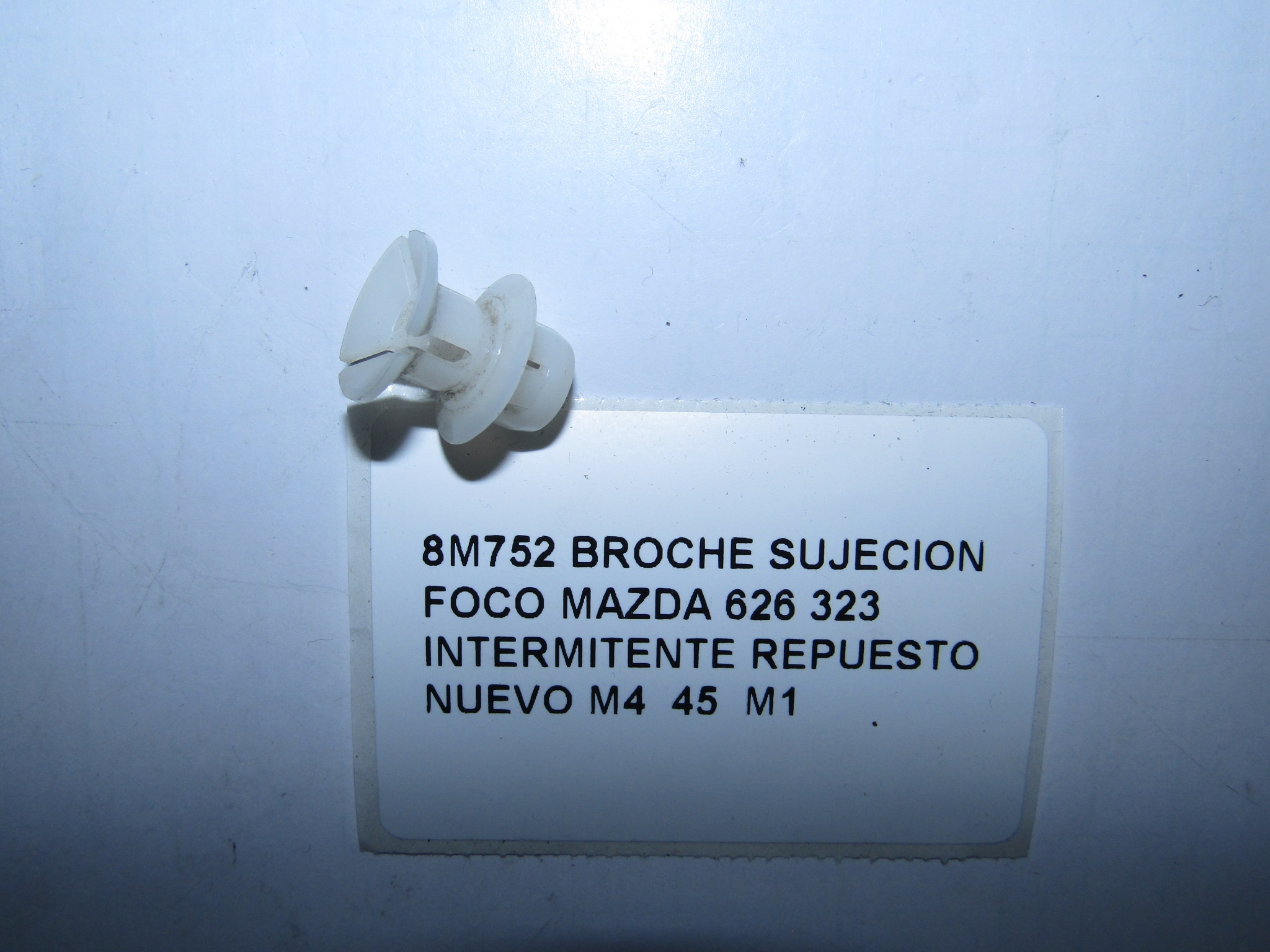 Broche Sujecion Foco Mazda 626 323 Intermitente